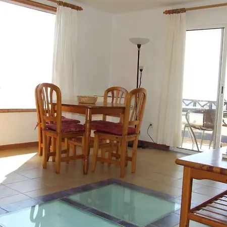 Villa Sleeps 2 Pool Wifi T691619 Uga