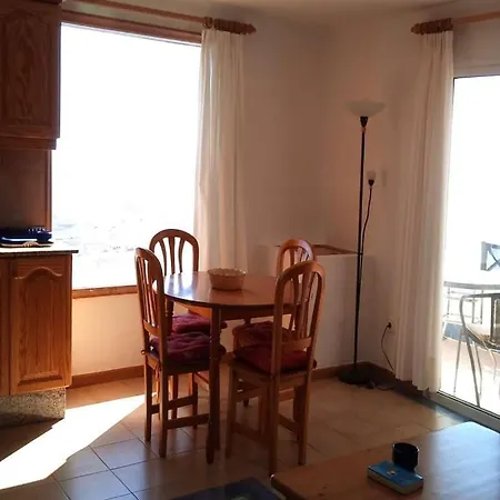Sleeps 2 Pool Wifi T691619 * Uga